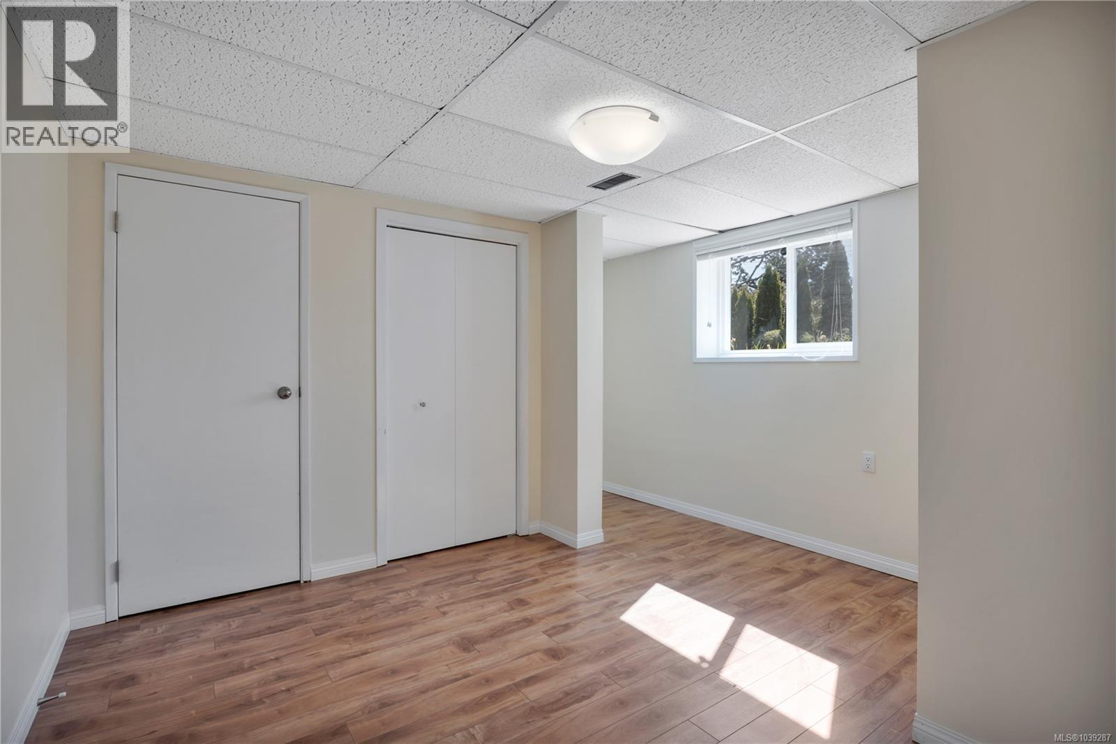 3236 Cedar Hill Rd, Saanich, British Columbia  V8P 3Y3 - Photo 9 - 1039287