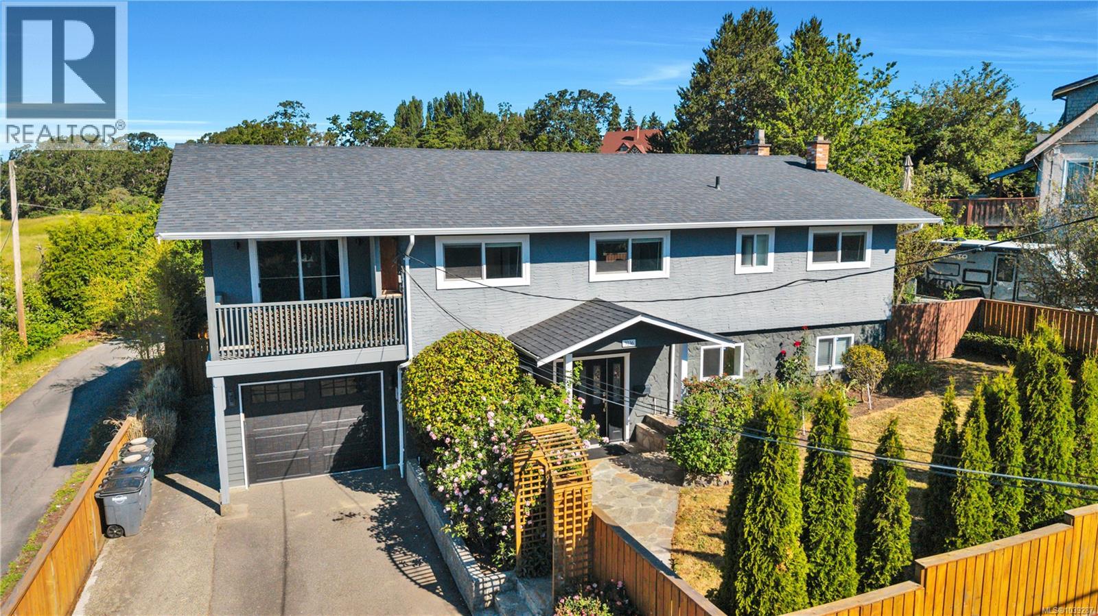 3236 Cedar Hill Rd, Saanich, British Columbia  V8P 3Y3 - Photo 73 - 1039287
