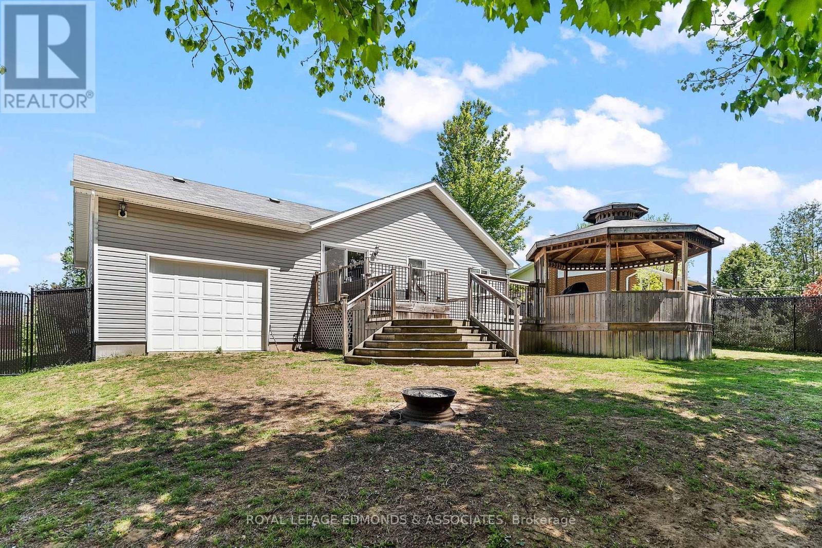 89 Spruce Street, Petawawa, Ontario  K8H 3H7 - Photo 30 - X13237430