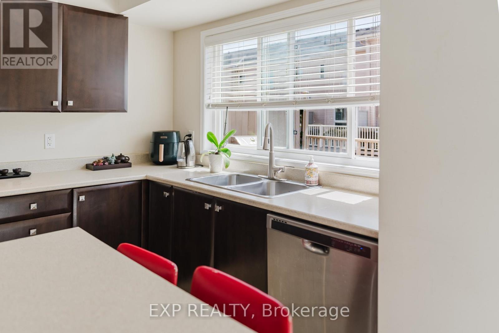 3721f Riverbreeze Street, Ottawa, Ontario  K2J 0T1 - Photo 12 - X13237456