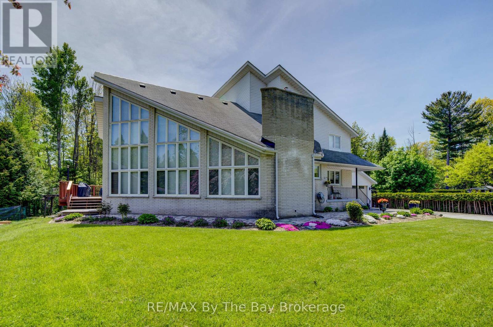 32 BRIDLEWOOD CRESCENT, Wasaga Beach, Ontario