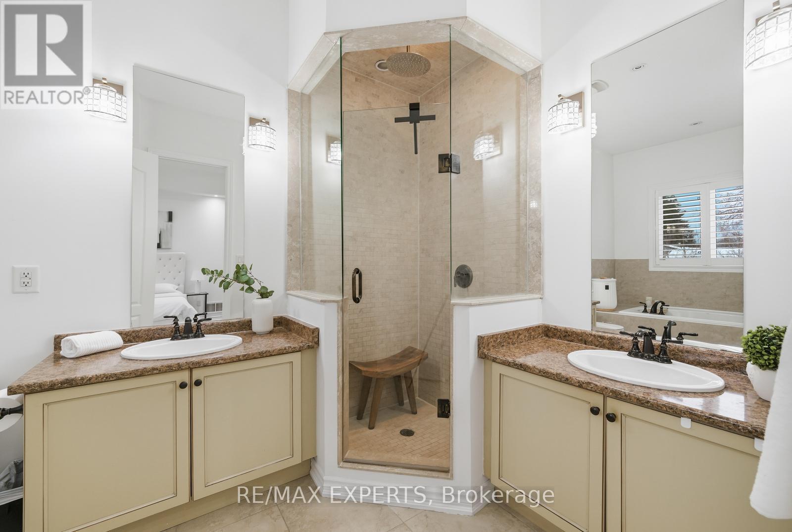 11 Collier Crescent, Essa, Ontario  L3W 0M7 - Photo 22 - N13011356