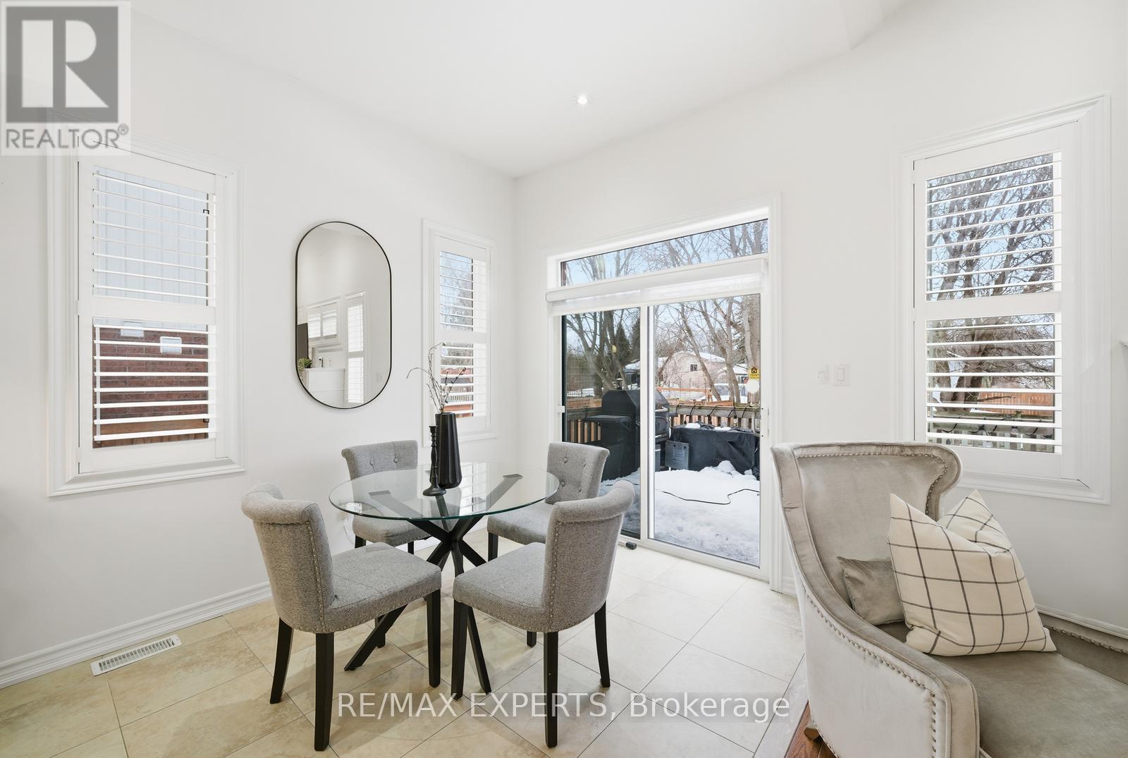 11 Collier Crescent, Essa, Ontario  L3W 0M7 - Photo 17 - N13011356