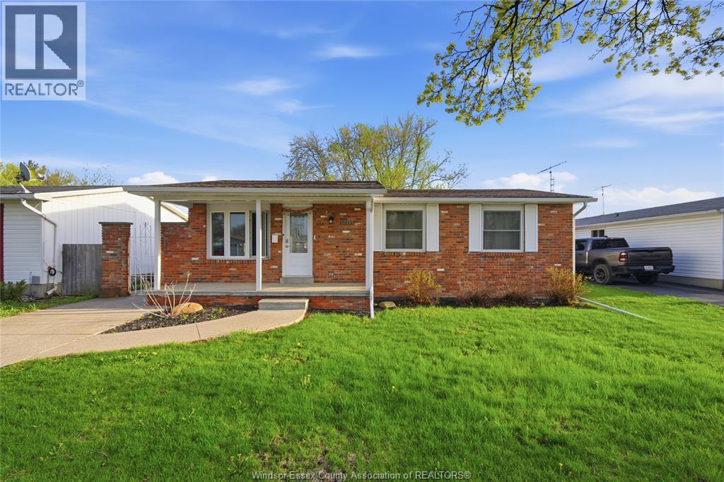 10395 Caledon Court, Windsor, Ontario  N8R 1C7 - Photo 2 - 26013000