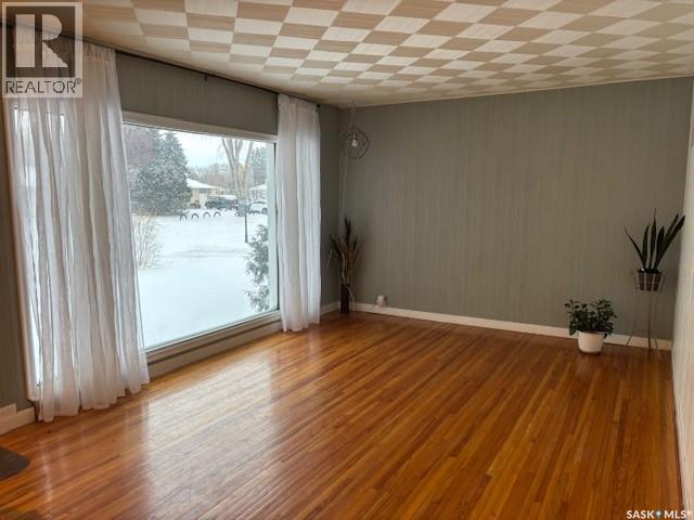 124 8th Avenue W, Canora, Saskatchewan  S0A 0L0 - Photo 2 - SK025525