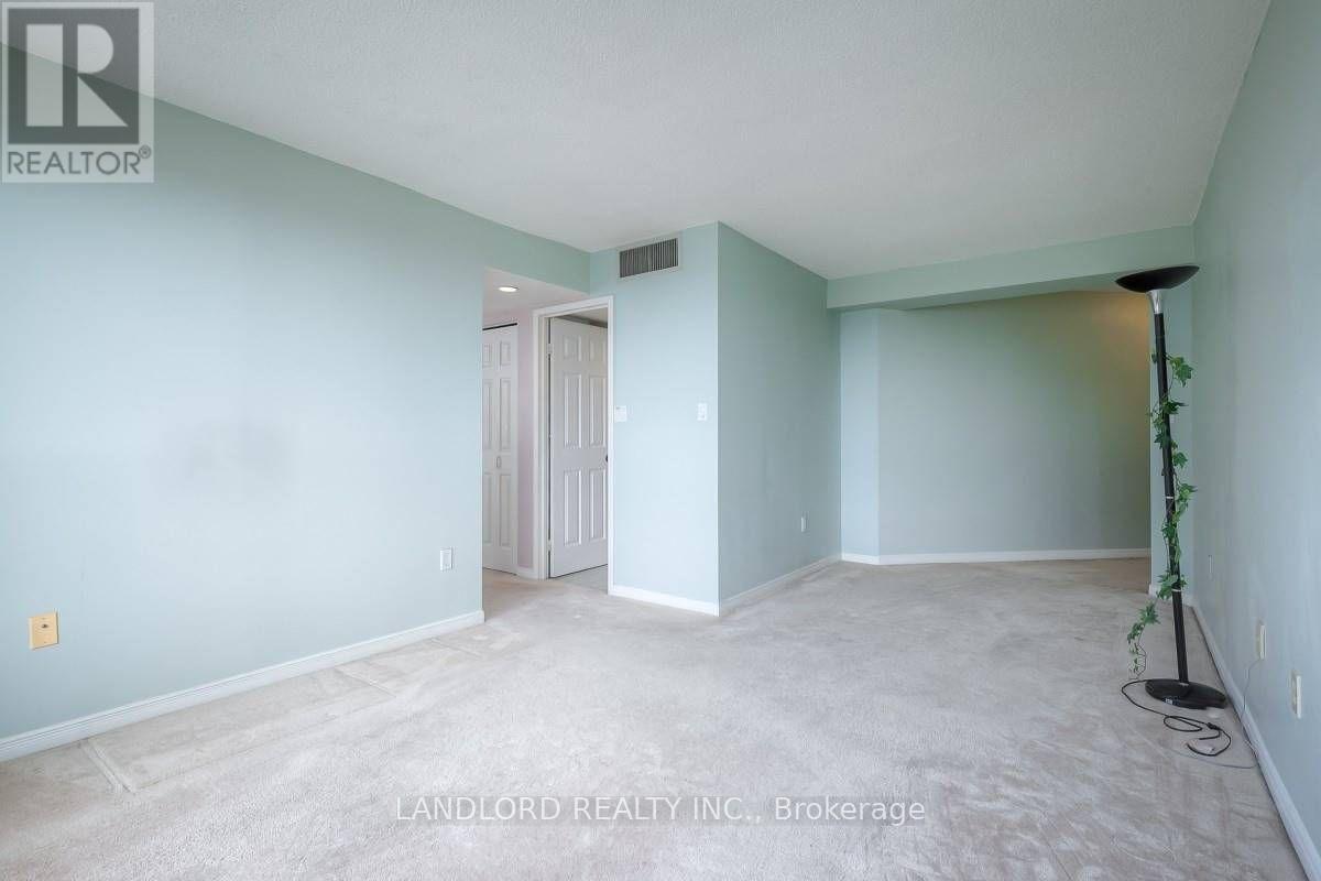 2504 - 5 Concorde Place, Toronto, Ontario  M3C 3M8 - Photo 14 - C13237406