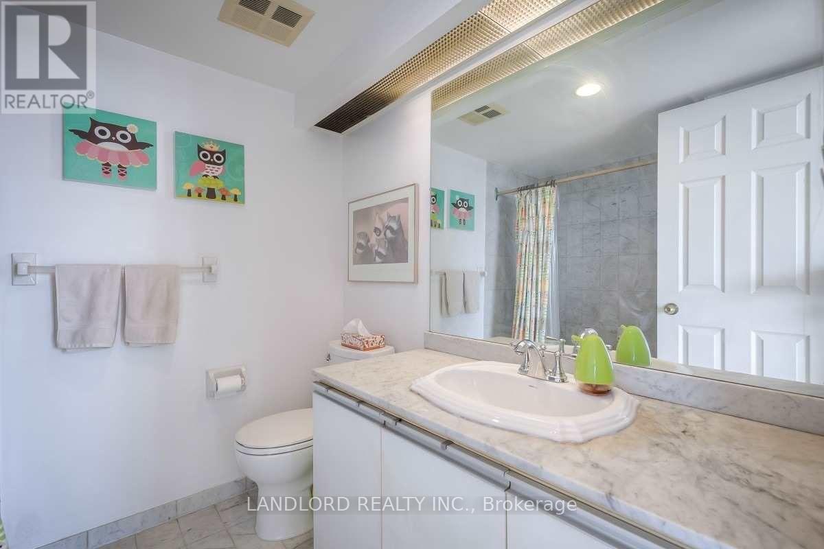 2504 - 5 Concorde Place, Toronto, Ontario  M3C 3M8 - Photo 17 - C13237406