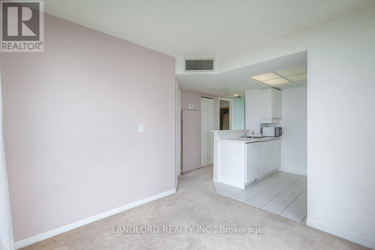 2504 - 5 Concorde Place, Toronto, Ontario  M3C 3M8 - Photo 5 - C13237406