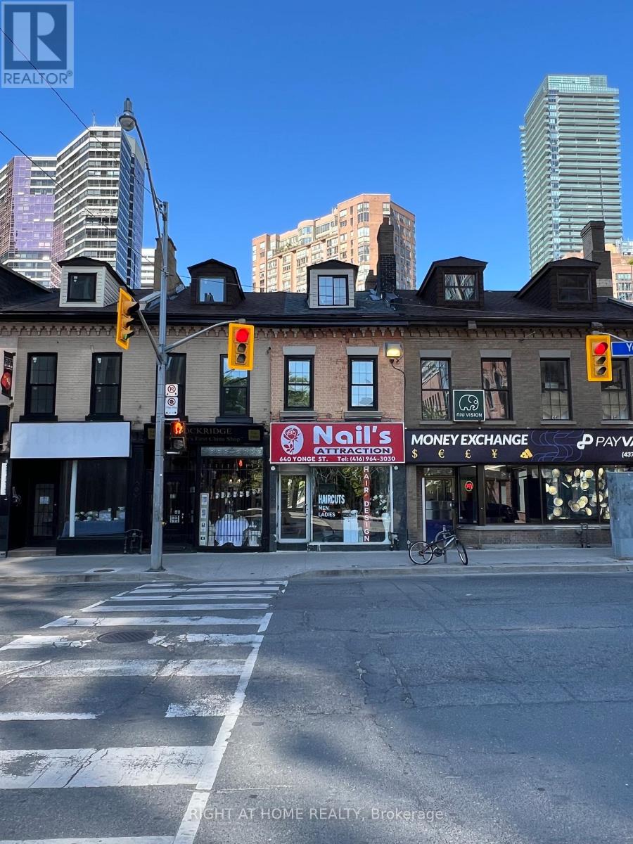 640 Yonge Street, Toronto, Ontario  M4Y 1Z8 - Photo 2 - C13237420