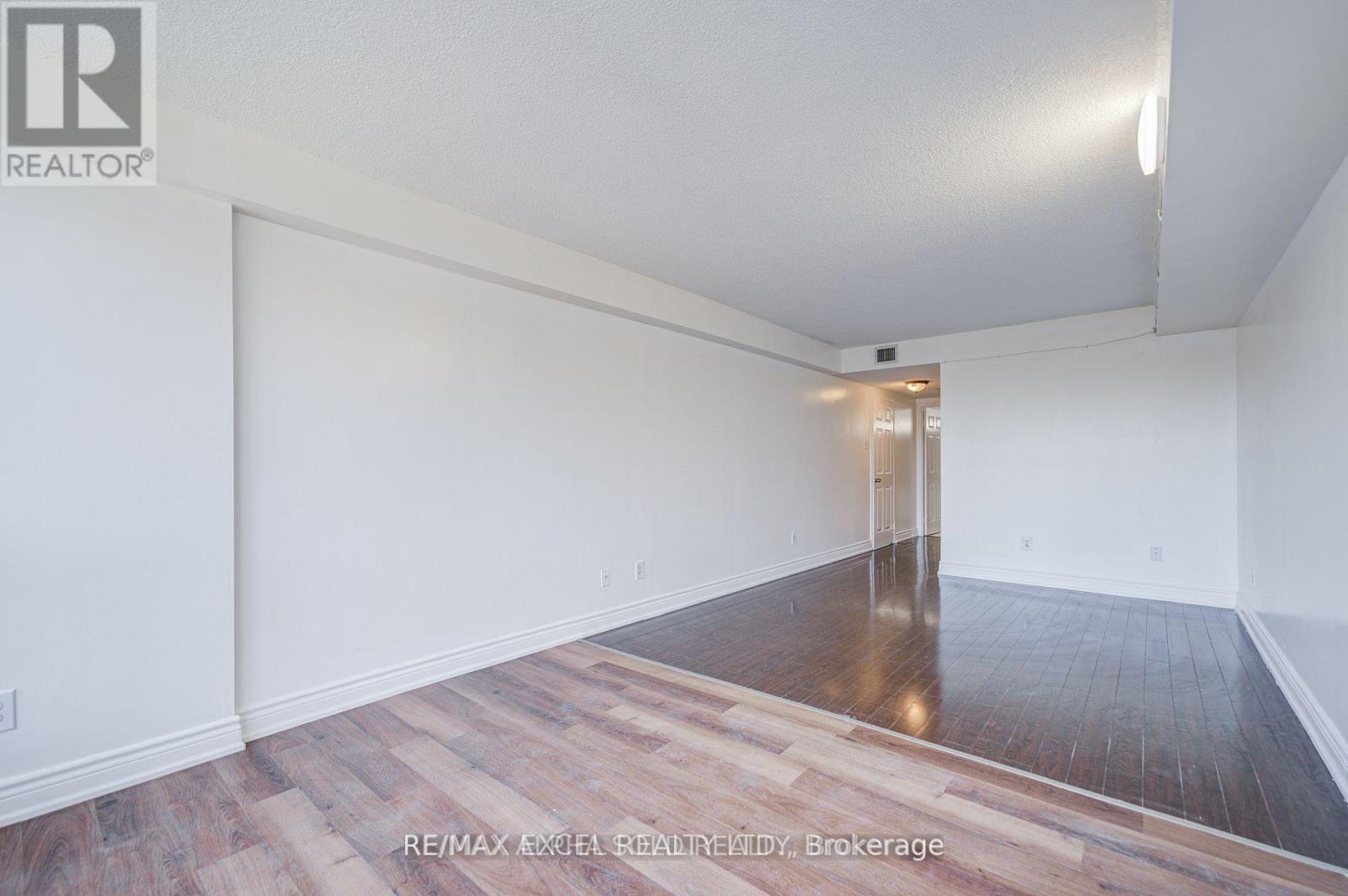 Unknown Address, ,     - Photo 15 - E13237444