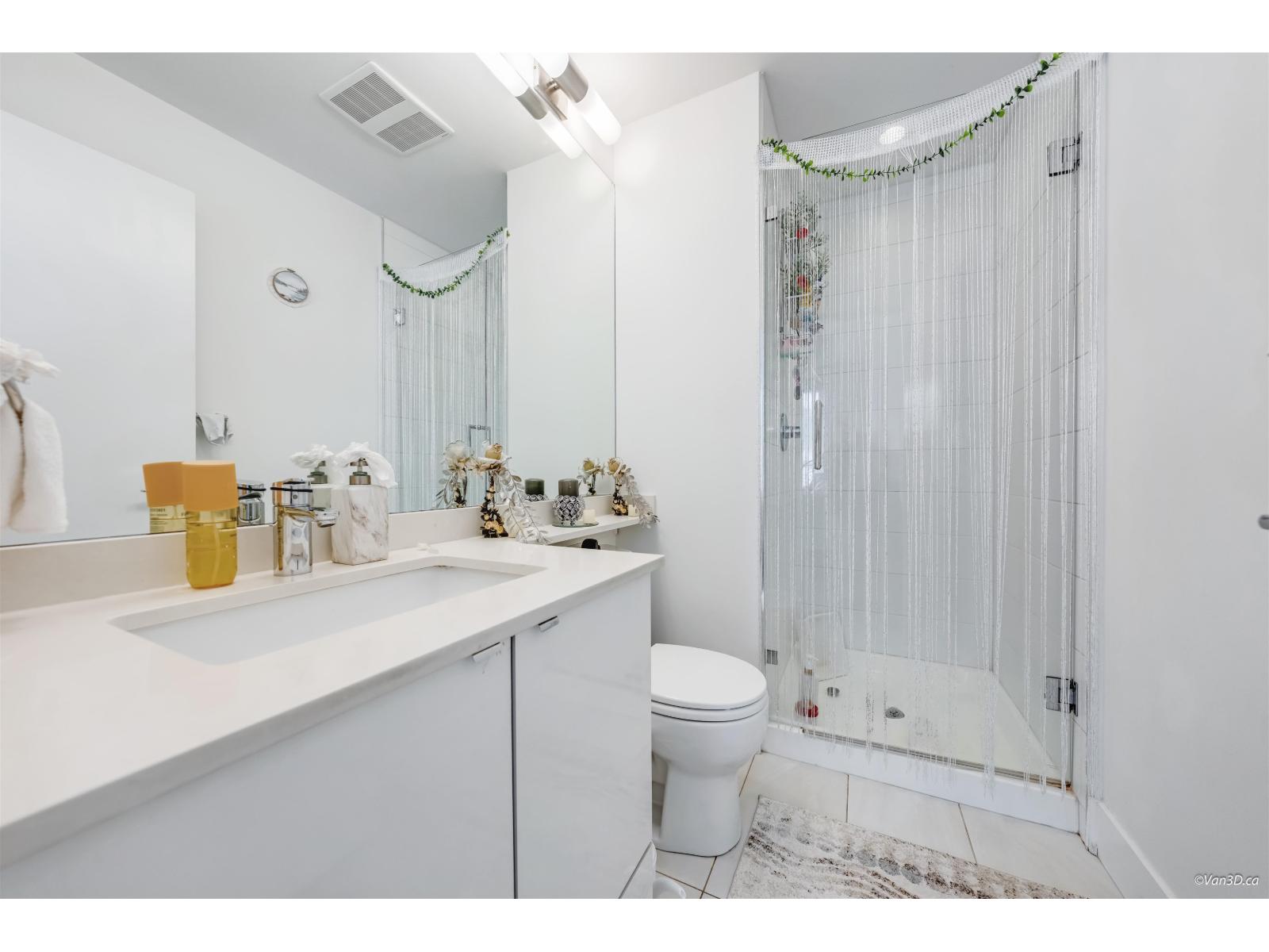 202 6468 195a Street, Surrey, British Columbia  V4N 6R6 - Photo 8 - R3131721
