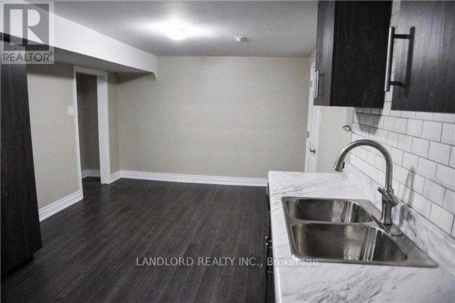Lower - 1130 Melton Drive, Mississauga, Ontario  L4Y 3W2 - Photo 4 - W13237400