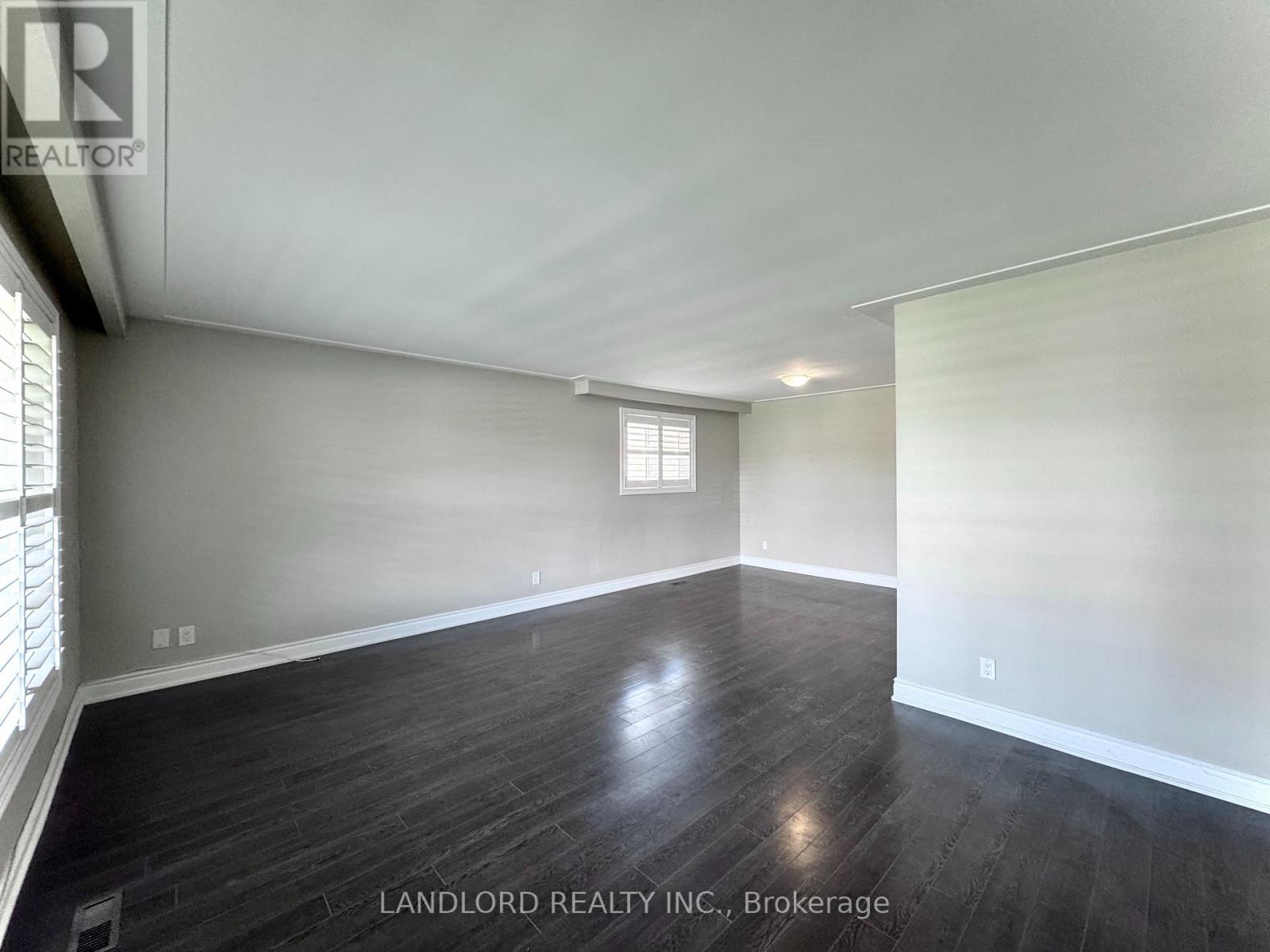 Main - 1130 Melton Drive, Mississauga, Ontario  L4Y 3W2 - Photo 3 - W13237402