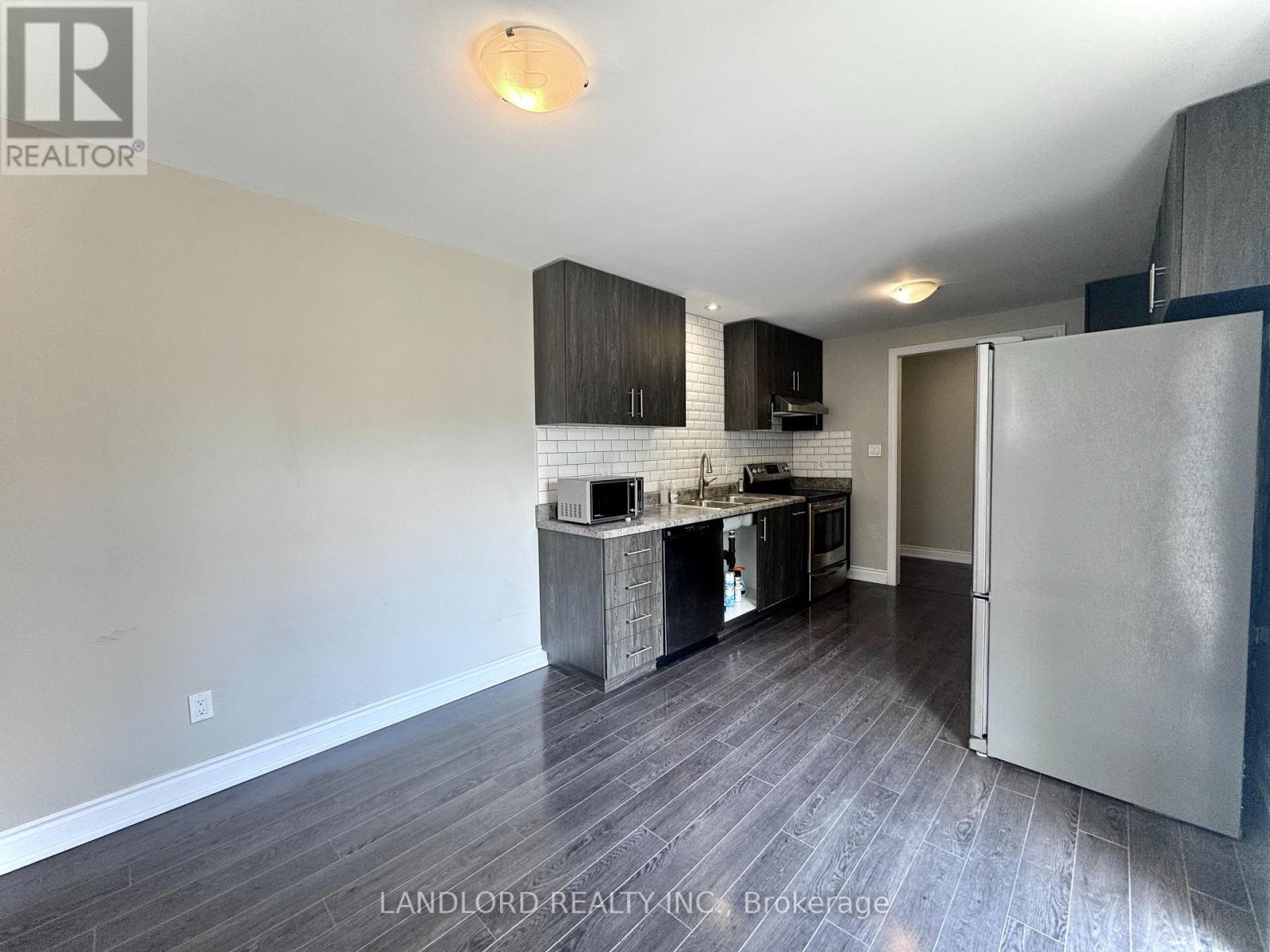 Main - 1130 Melton Drive, Mississauga, Ontario  L4Y 3W2 - Photo 8 - W13237402