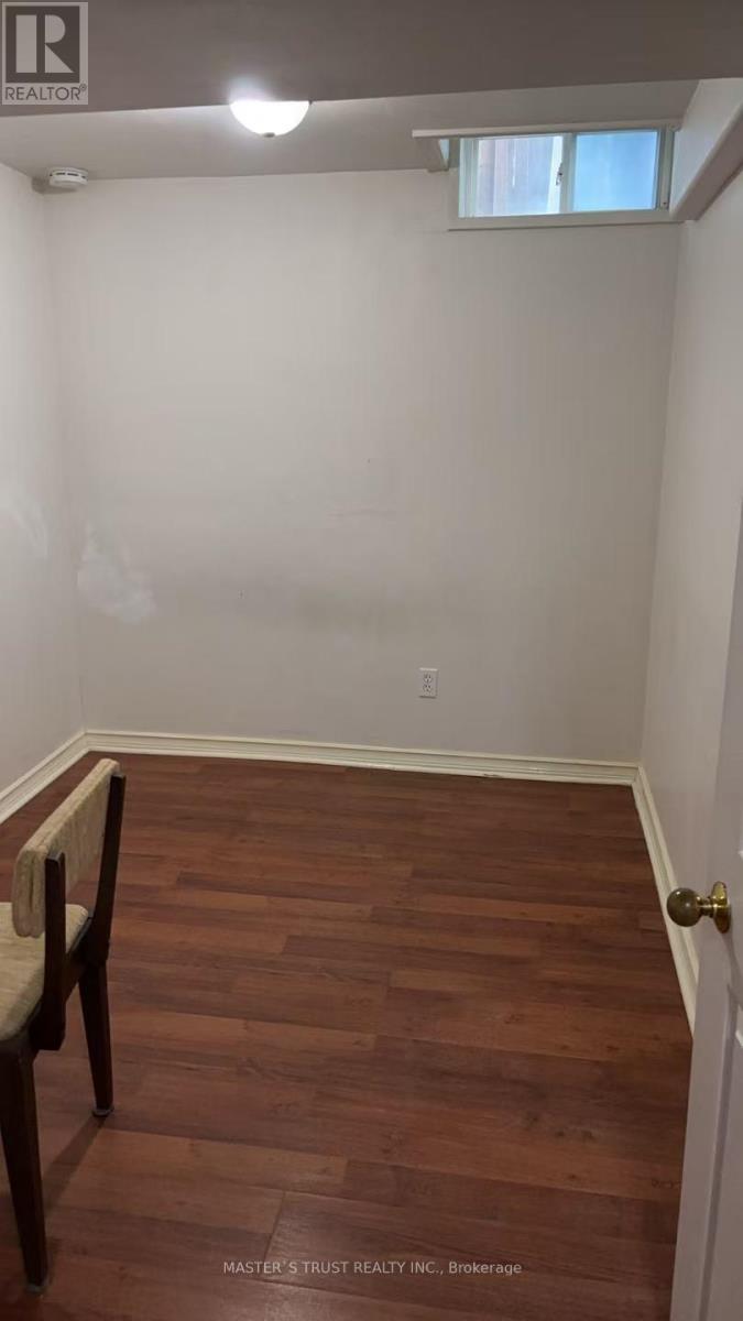 481 Luzon Crescent, Mississauga, Ontario  L5B 3W9 - Photo 10 - W13237462