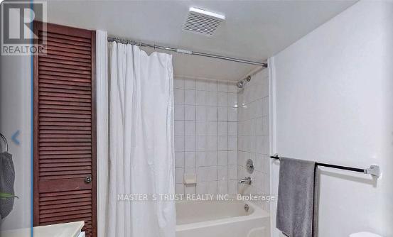 481 Luzon Crescent, Mississauga, Ontario  L5B 3W9 - Photo 3 - W13237462