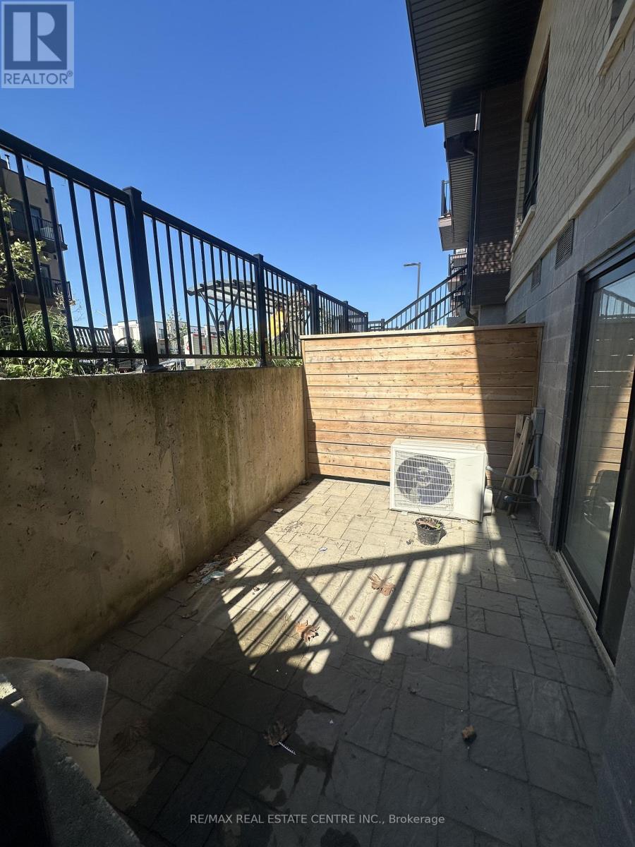 E9-20 - 20 Palace Street, Kitchener, Ontario  N2E 0J3 - Photo 12 - X12973542