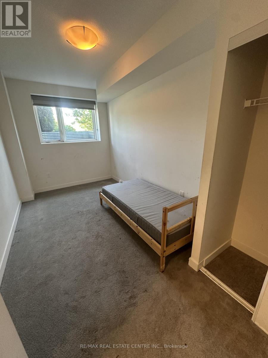 E9-20 - 20 Palace Street, Kitchener, Ontario  N2E 0J3 - Photo 9 - X12973542