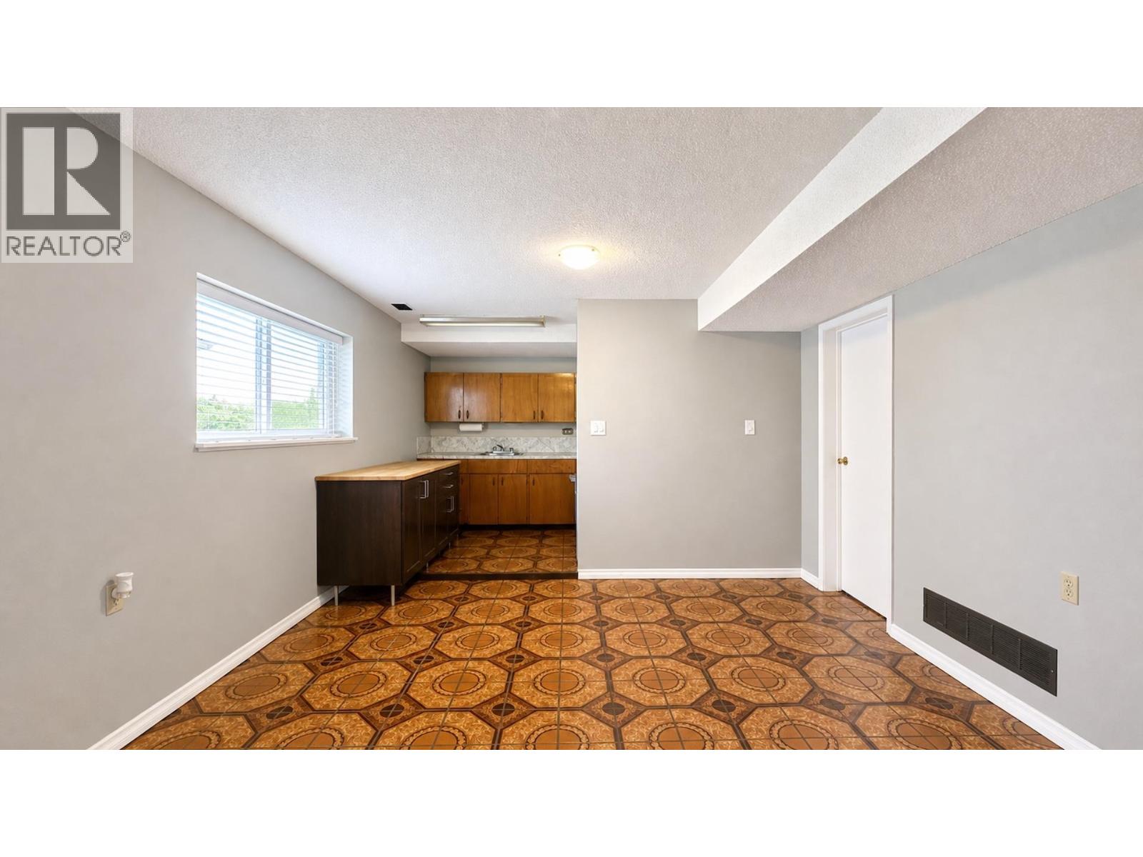 6072 Selma Avenue, Burnaby, British Columbia  V5H 3R2 - Photo 25 - R3131685