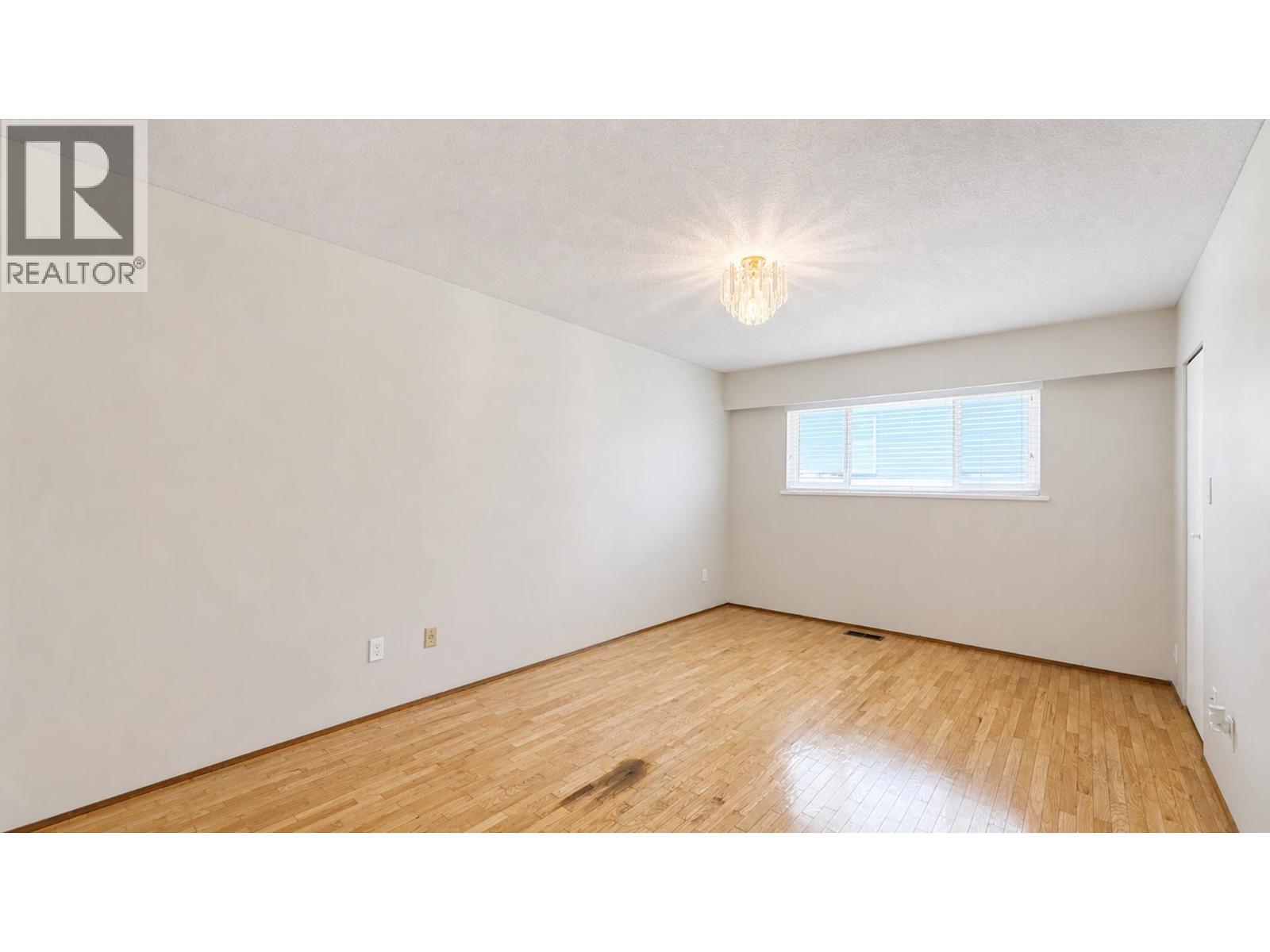 6072 Selma Avenue, Burnaby, British Columbia  V5H 3R2 - Photo 14 - R3131685