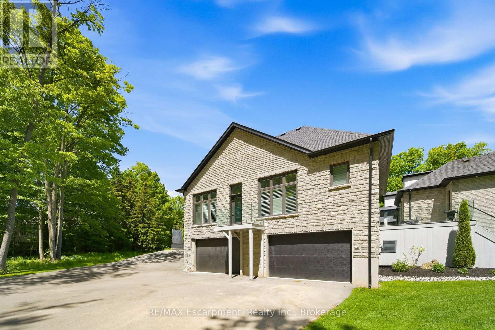 3205 Highpoint Court, Burlington, Ontario  L7P 0P9 - Photo 36 - W13237516