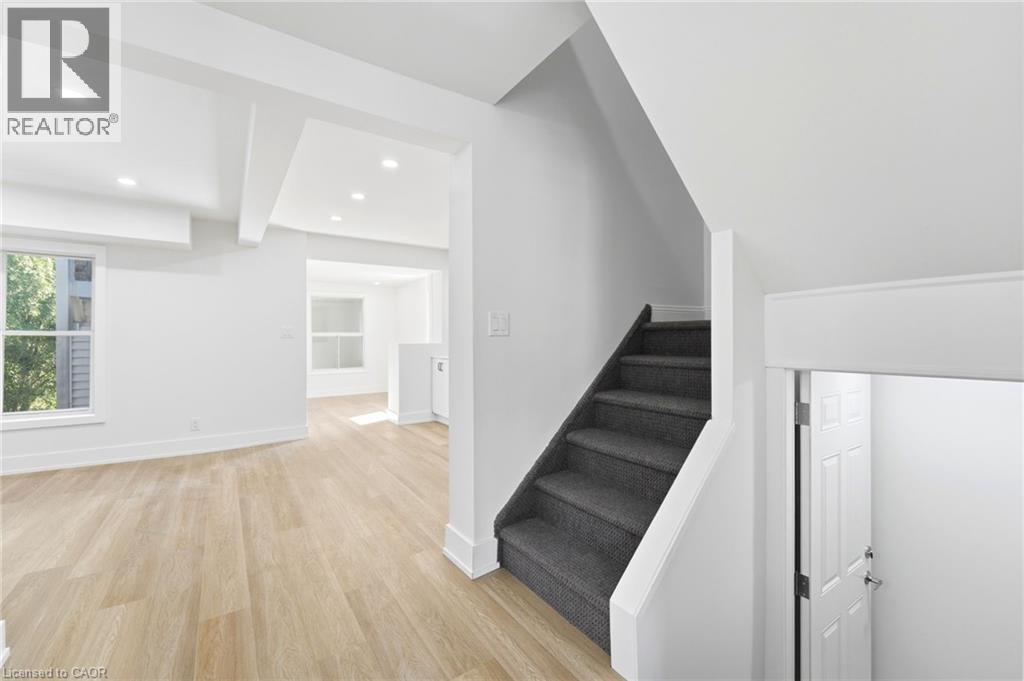 968 Main Street, Hamilton, Ontario  L8M 1M8 - Photo 13 - 40836573