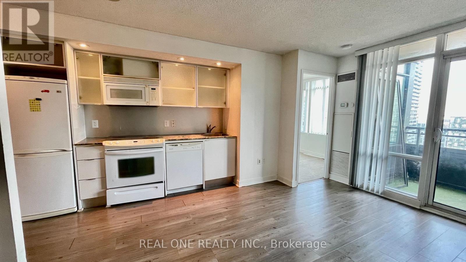 2816 - 25 Telegram Mews, Toronto, Ontario  M5V 3Z9 - Photo 6 - C13237498