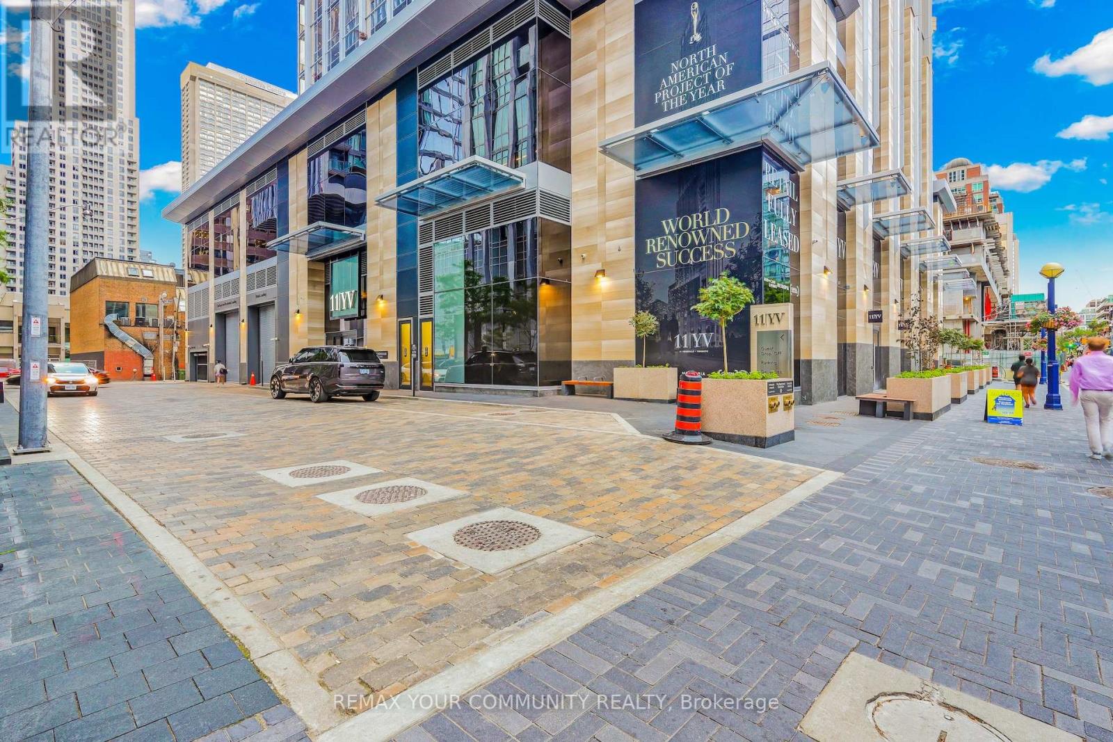 4402 - 11 Yorkville Avenue N, Toronto, Ontario  M4W 0B7 - Photo 3 - C13237524