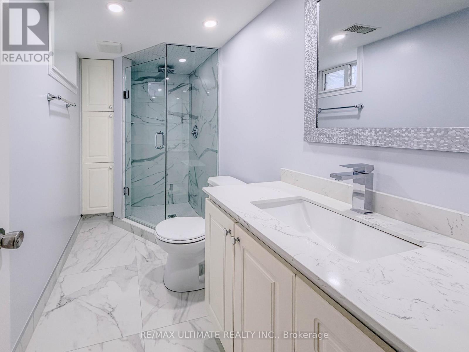 Lower - 403 Winona Drive, Toronto, Ontario  M6C 3T4 - Photo 10 - C13237580
