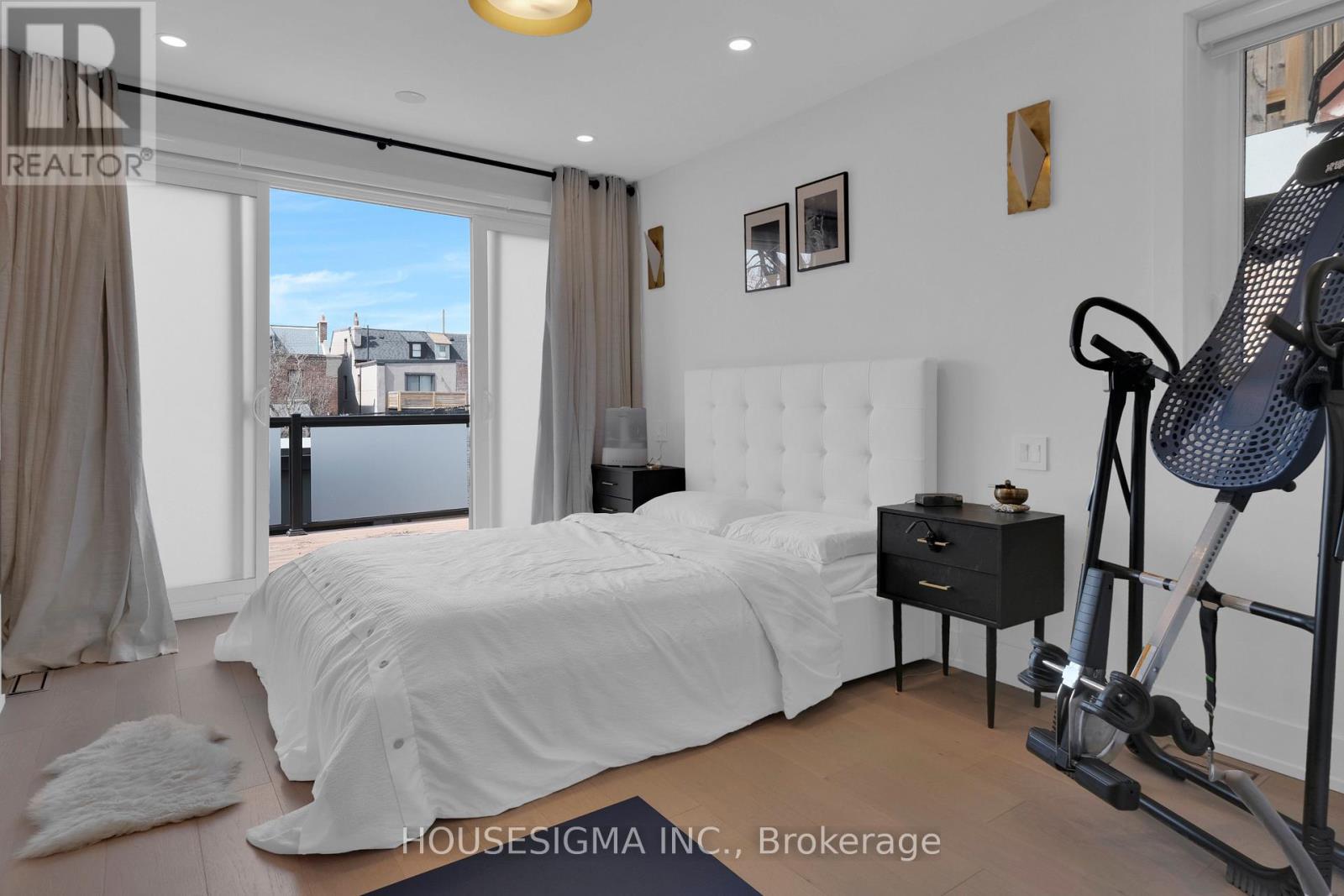 Main - 274 Roxton Road, Toronto, Ontario  M6G 3P9 - Photo 18 - C13237582