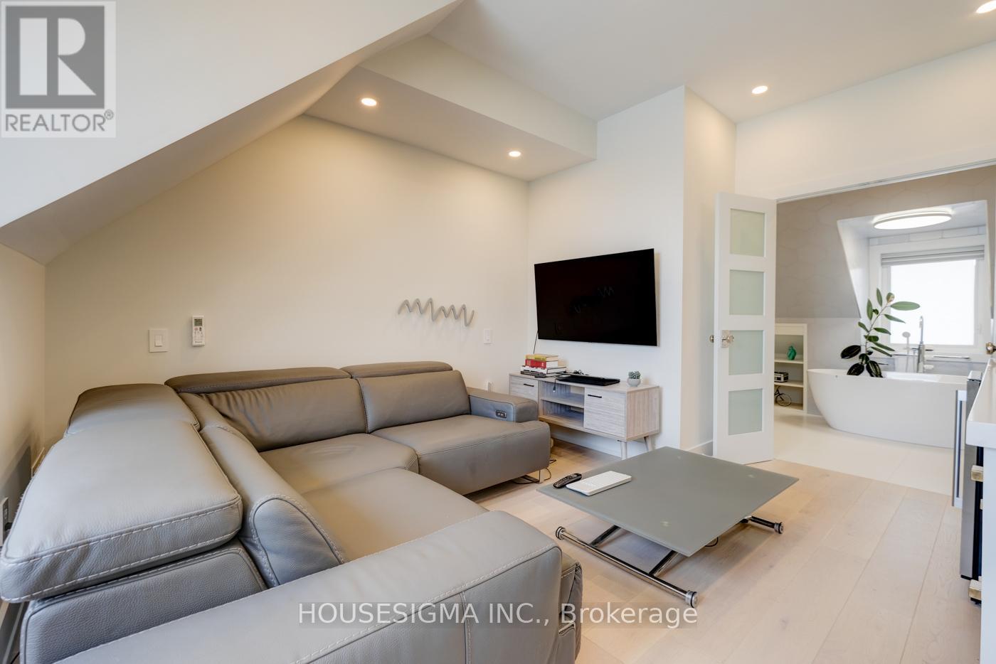 Main - 274 Roxton Road, Toronto, Ontario  M6G 3P9 - Photo 32 - C13237582