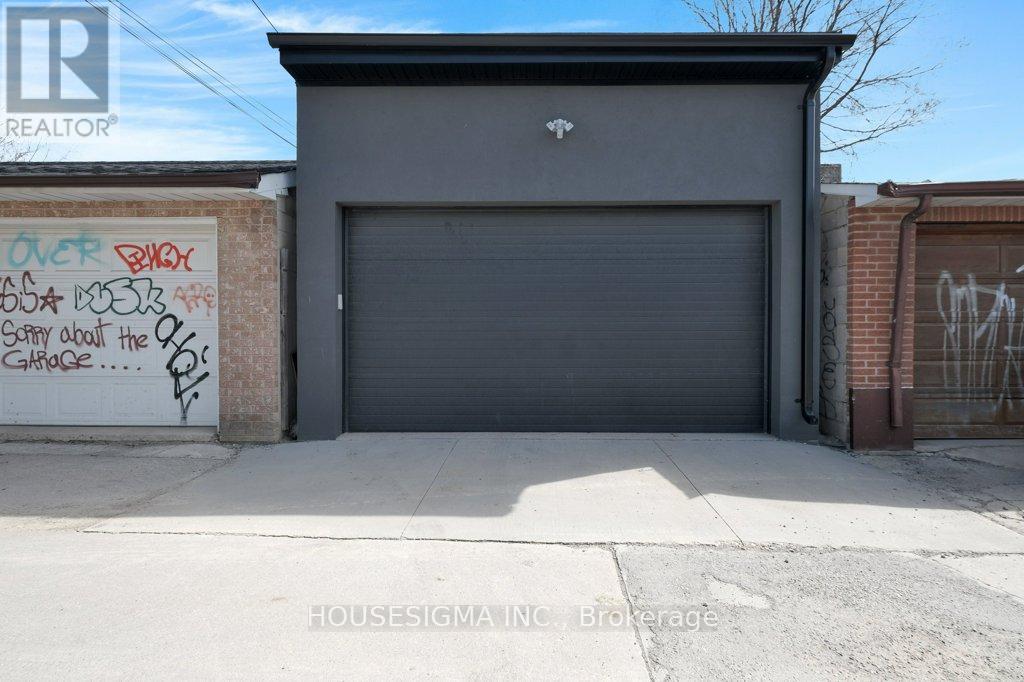 Main - 274 Roxton Road, Toronto, Ontario  M6G 3P9 - Photo 43 - C13237582