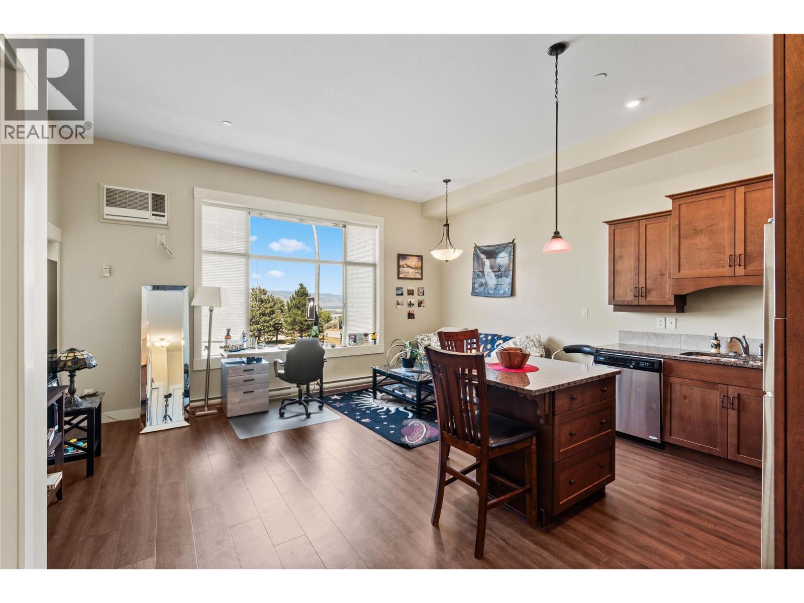755 Mcgill Road Unit# 216, Kamloops, British Columbia  V2C 0B6 - Photo 4 - 10389649