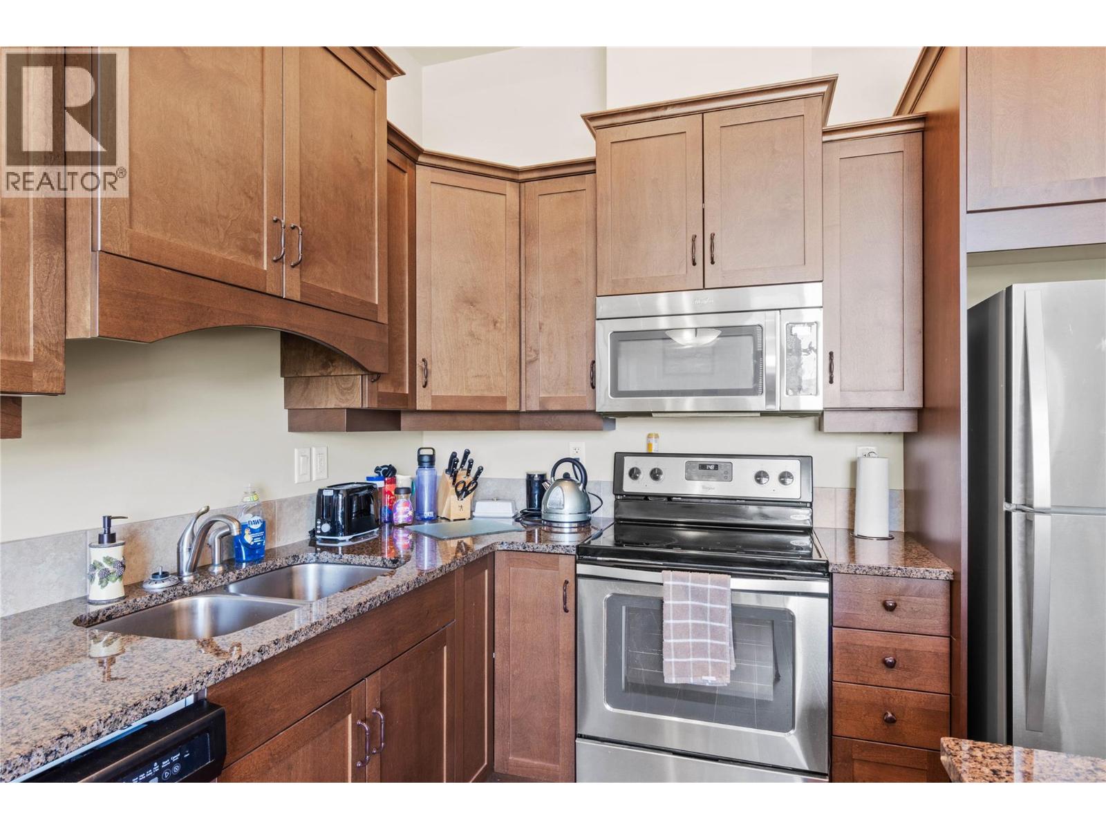 755 Mcgill Road Unit# 216, Kamloops, British Columbia  V2C 0B6 - Photo 3 - 10389649