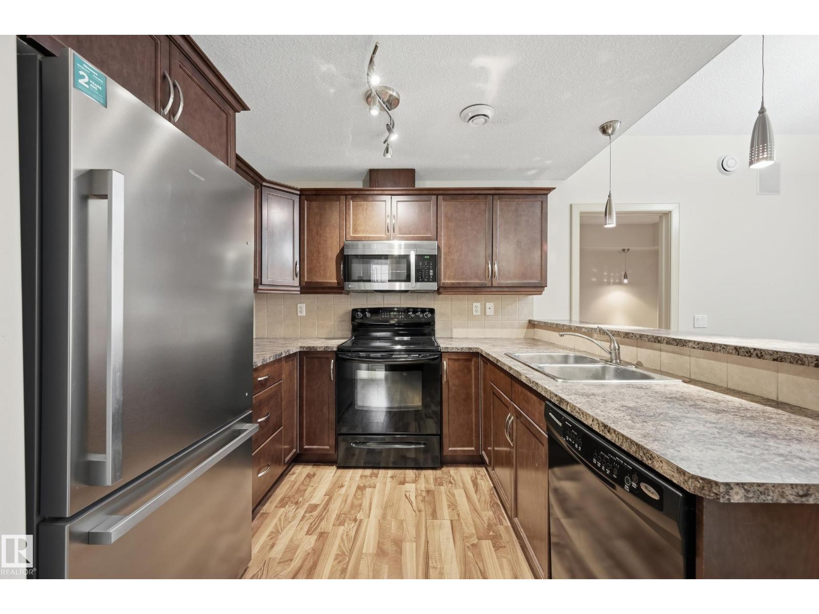 #50 2565 Hanna Cr Nw, Edmonton, Alberta  T6R 3P7 - Photo 6 - E4491576