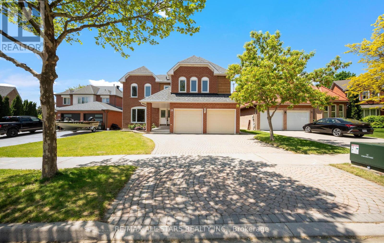 18 LISMER COURT, Markham, Ontario
