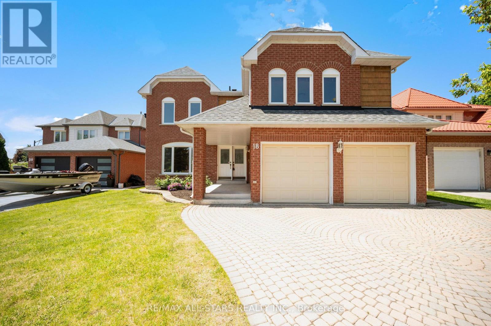 18 Lismer Court, Markham, Ontario  L3R 0G2 - Photo 2 - N13237550