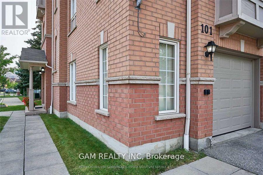 101 - 5030 Heatherleigh Avenue Ne, Mississauga, Ontario  L5V 2G7 - Photo 2 - W13237522