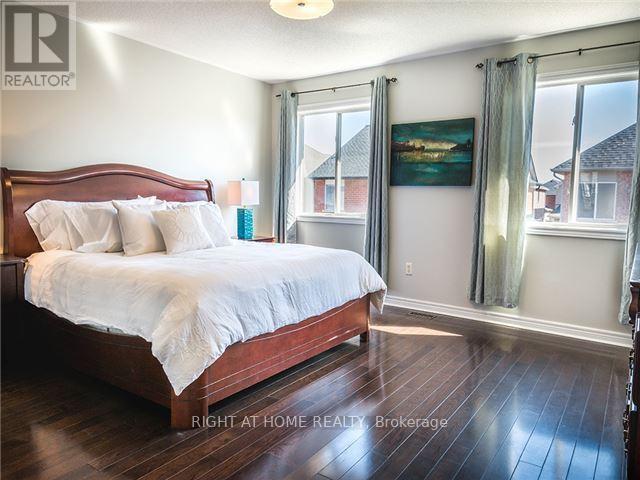 1469 Derby County Crescent, Oakville, Ontario  L6M 4N9 - Photo 4 - W13237556