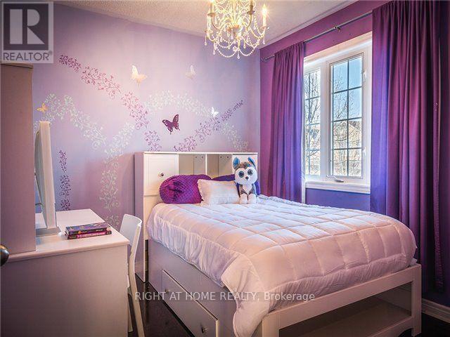 1469 Derby County Crescent, Oakville, Ontario  L6M 4N9 - Photo 7 - W13237556