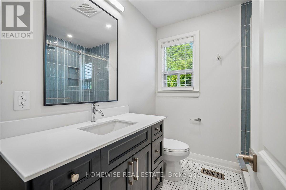 2182 Courtland Drive, Burlington, Ontario  L7R 1S3 - Photo 11 - W13237432