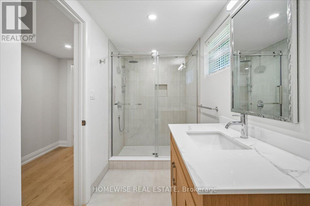 2182 Courtland Drive, Burlington, Ontario  L7R 1S3 - Photo 33 - W13237432