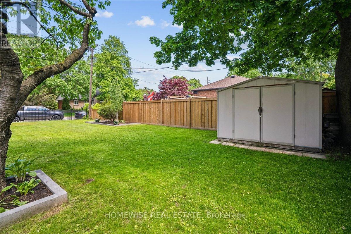 2182 Courtland Drive, Burlington, Ontario  L7R 1S3 - Photo 46 - W13237432