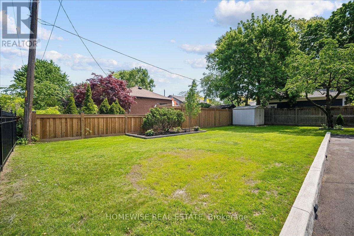 2182 Courtland Drive, Burlington, Ontario  L7R 1S3 - Photo 48 - W13237432