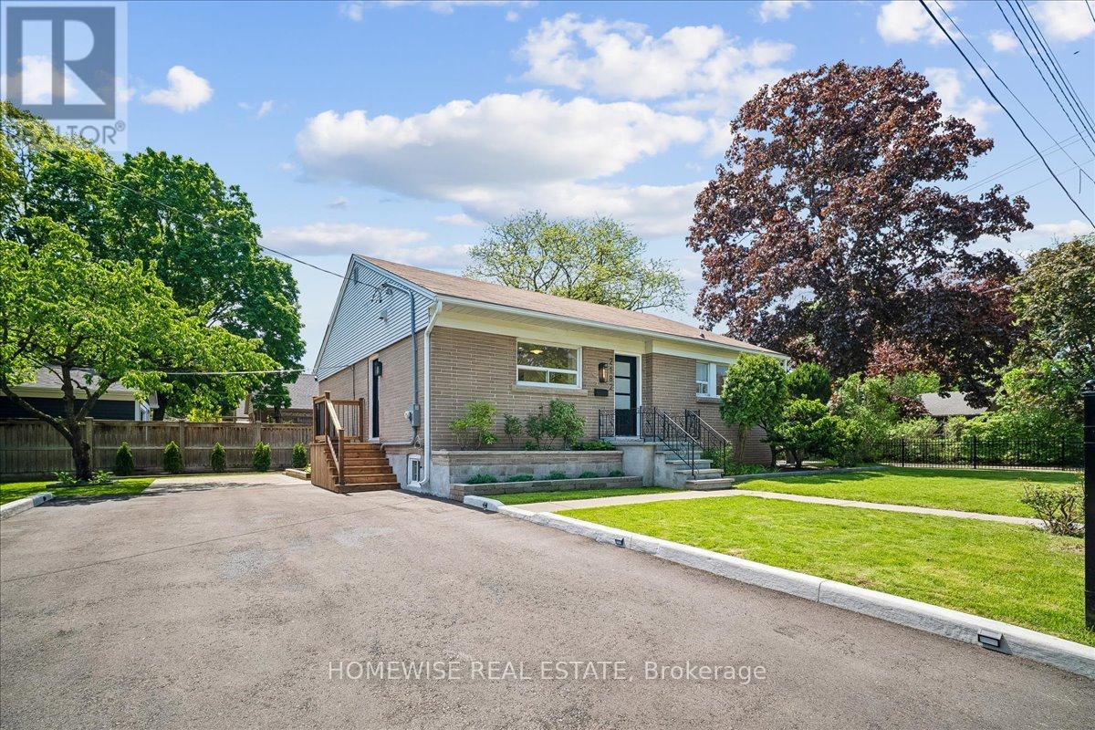2182 Courtland Drive, Burlington, Ontario  L7R 1S3 - Photo 50 - W13237432