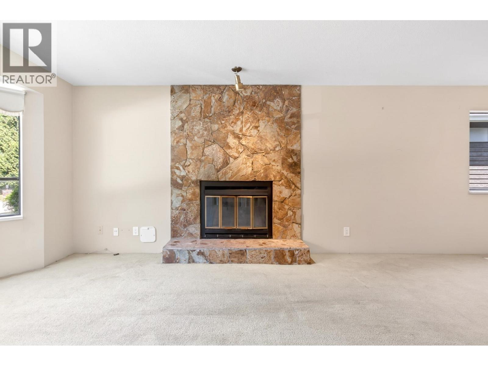 1175 Falcon Drive, Coquitlam, British Columbia  V3E 2C2 - Photo 9 - R3131836