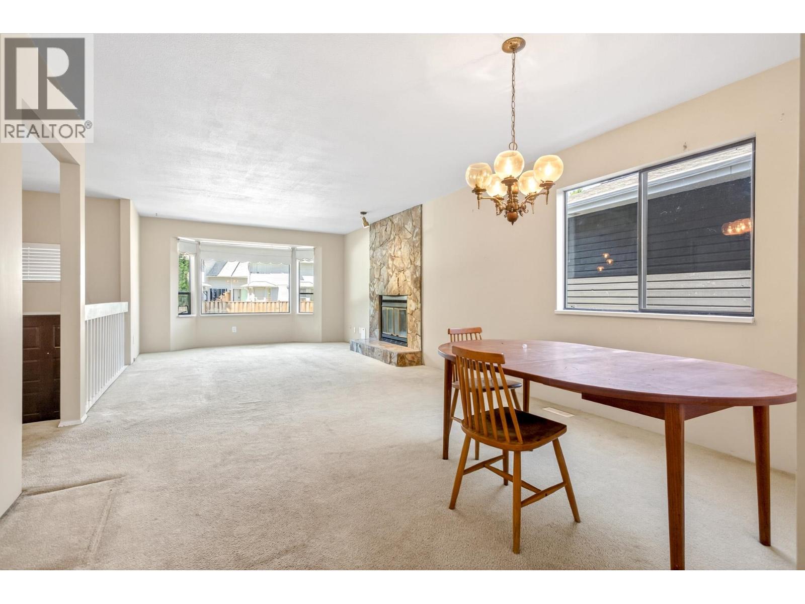 1175 Falcon Drive, Coquitlam, British Columbia  V3E 2C2 - Photo 5 - R3131836