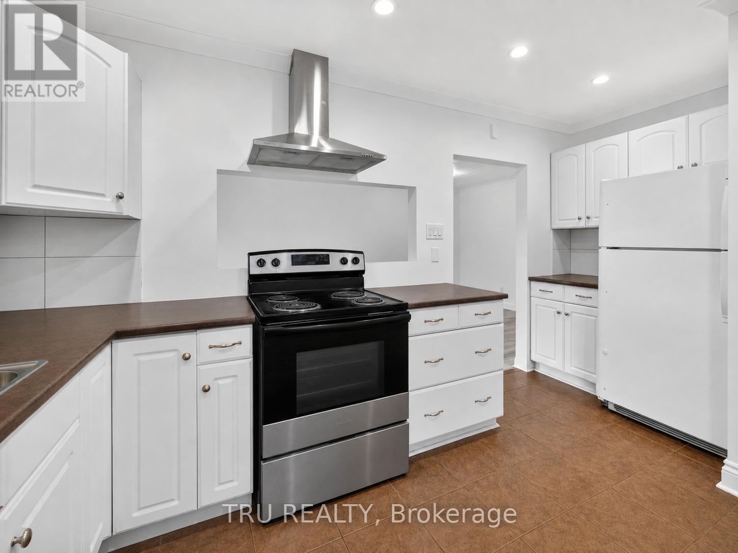A - 1889 Russell Road, Ottawa, Ontario  K1G 0N1 - Photo 4 - X13237584