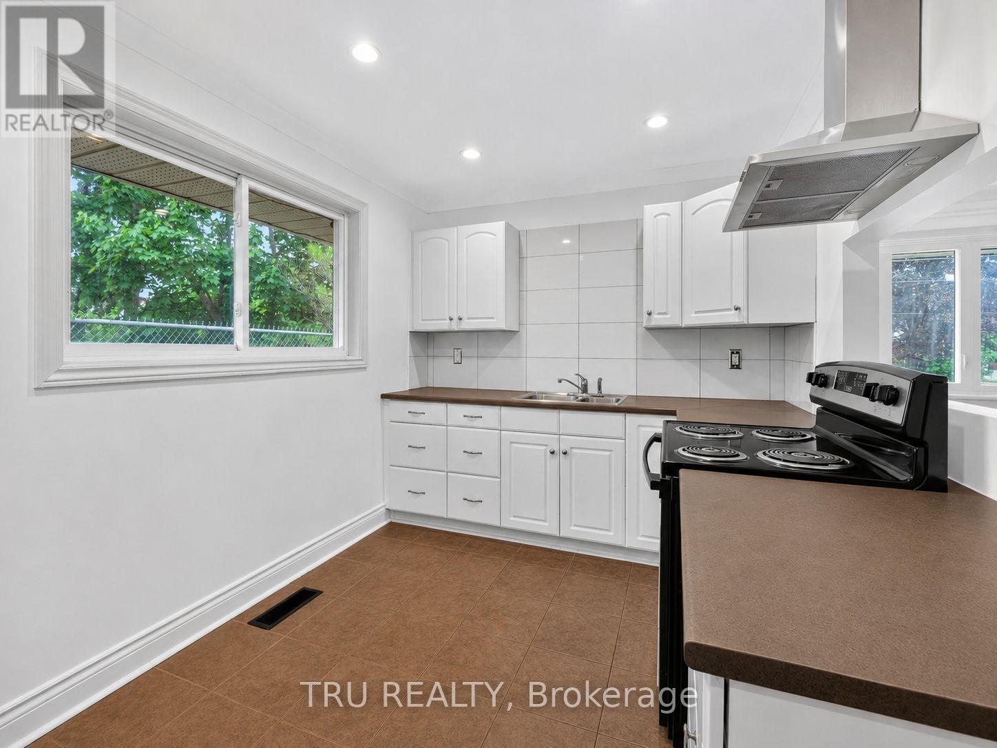 A - 1889 Russell Road, Ottawa, Ontario  K1G 0N1 - Photo 5 - X13237584