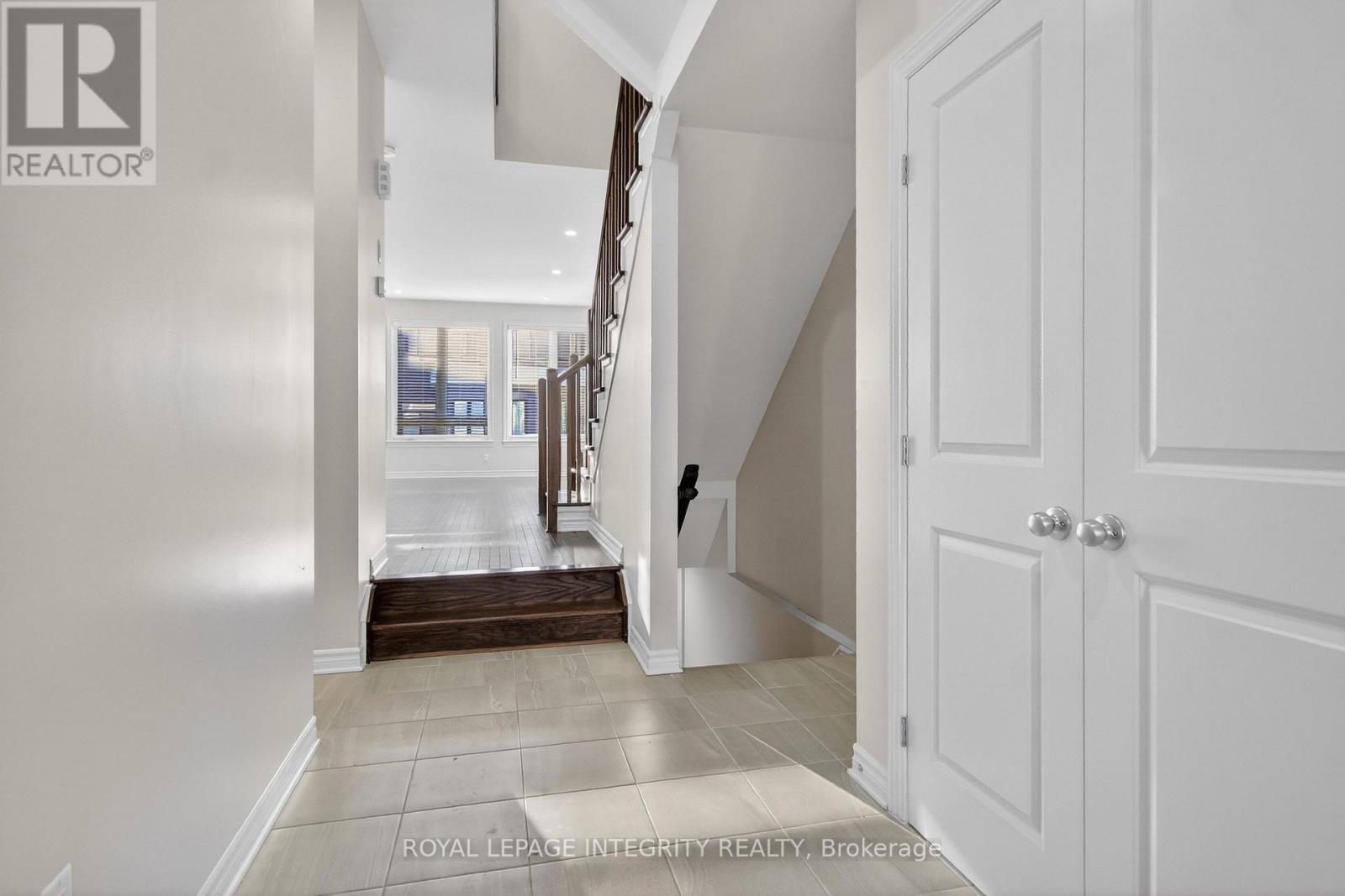 165 Angelonia Crescent, Ottawa, Ontario  K1T 0Y5 - Photo 3 - X13237592
